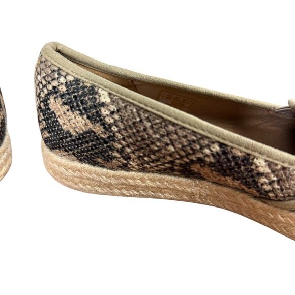 Clarks Azella Theoni Perforated Espadrille Snakeskin Slip On Flats Shoes sz 8 - Picture 3 of 16